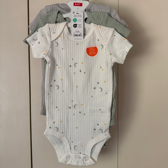 Set of 3 Carter’s 6m Shortsleeve ribbed bodysuit - Picture 1 of 4